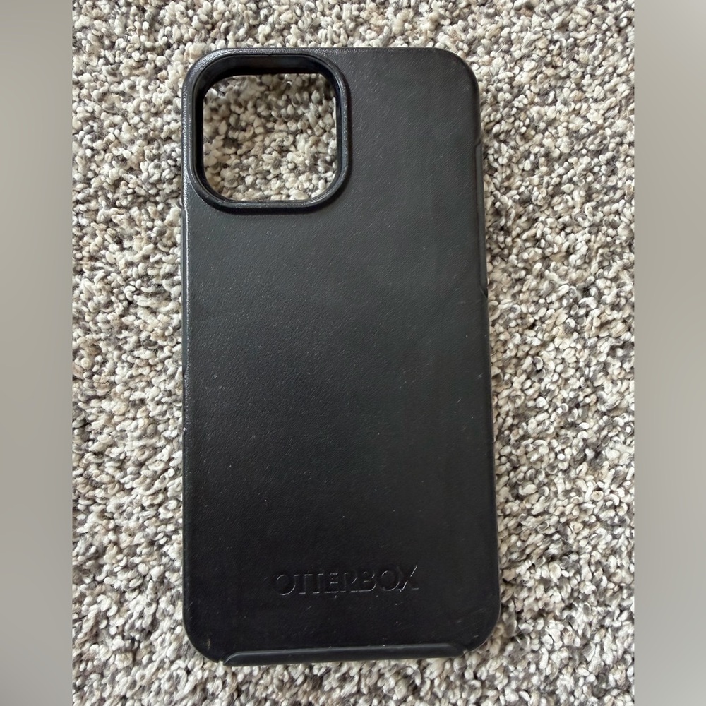iphone 13 pro max OtterBox Black Slim Protective Phone Shell
